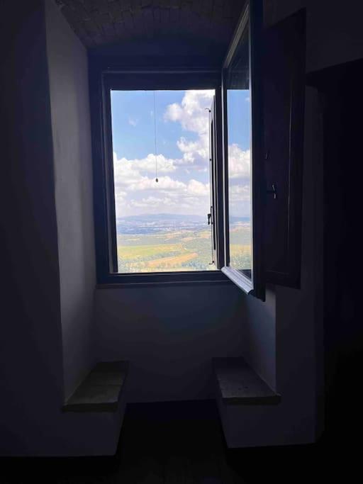 Medieval Tower In Umbria With Swimming Pool Montelagello Екстериор снимка