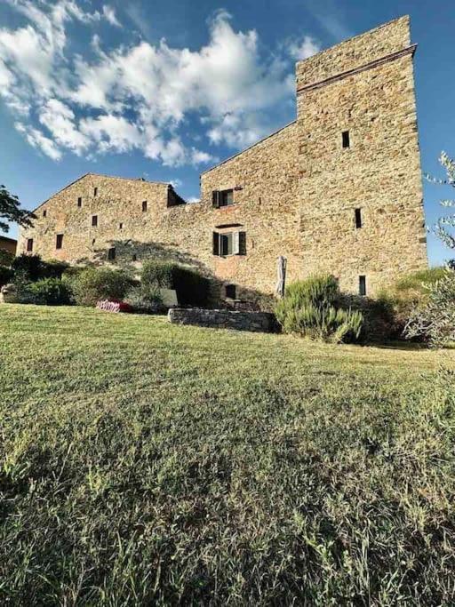 Medieval Tower In Umbria With Swimming Pool Montelagello Екстериор снимка