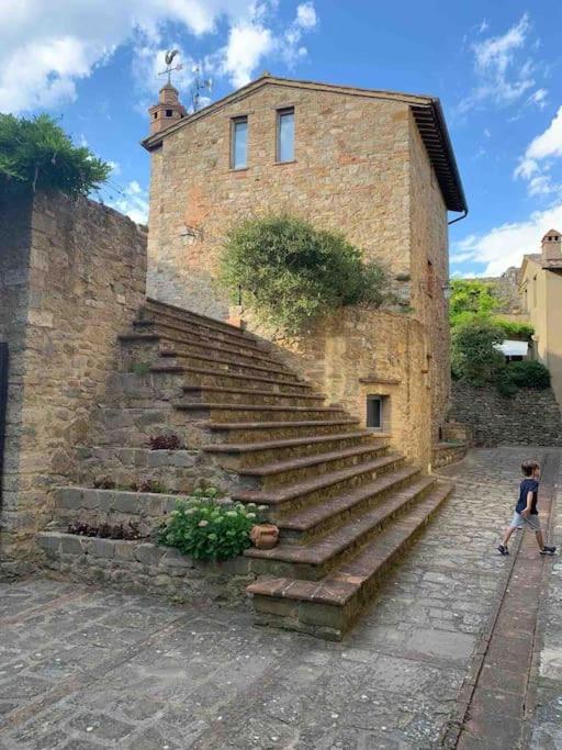 Medieval Tower In Umbria With Swimming Pool Montelagello Екстериор снимка